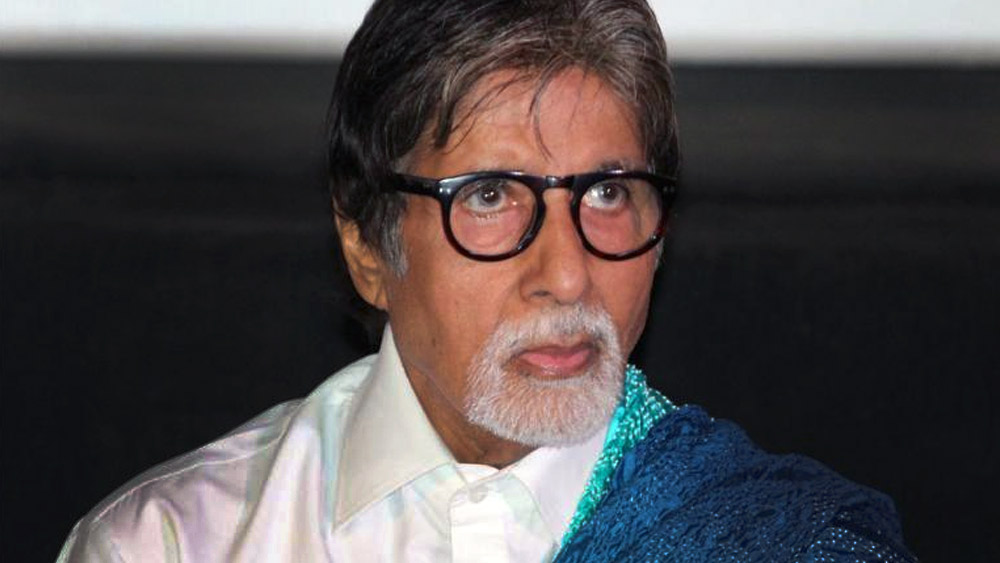 মেহমুদের মারা যাওয়ার খবর যখন জানতে পারেন, তখন শ্যুটিংয়ের কাজে ব্যস্ত ছিলেন তিনি। এতটাই শোকাহত হয়েছিলেন যে, নিজেকে ঘরবন্দি করে নিয়েছিলেন তিনি।