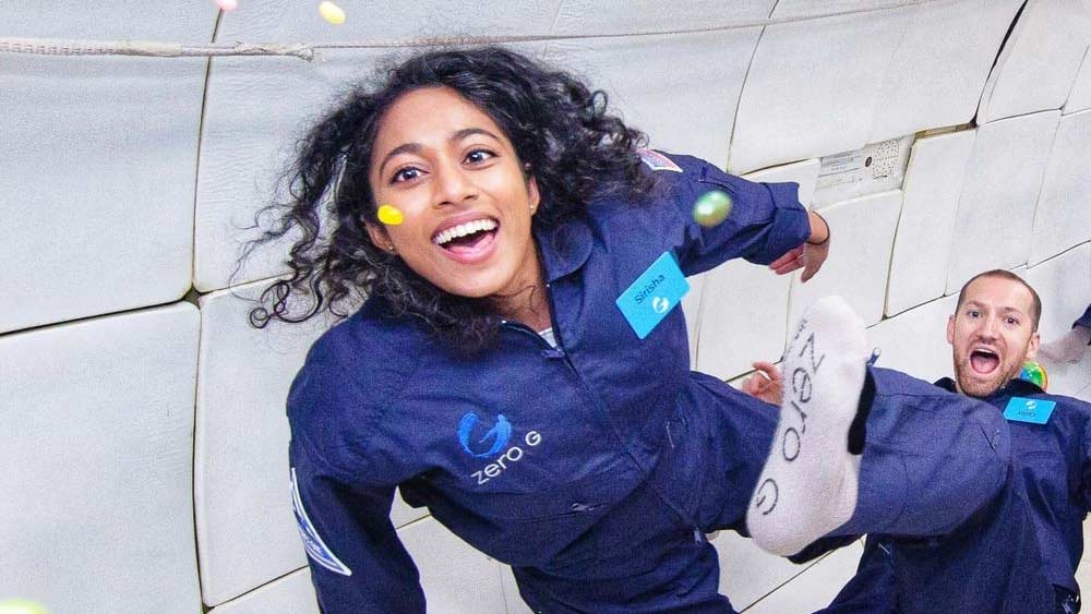  মহাকাশ থেকে পৃথিবীর দিকে তাকানোর পর যে অপরূপ সৌন্দর্য তাঁর চোখে ধরা পড়েছে, সেই অভিজ্ঞতার কথাও ভাগ করে নিয়েছেন শিরিষা।