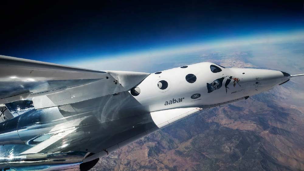 গুন্টুরের মেয়ে হলেও শিরিষার বেড়ে ওঠা টেক্সাসের হিউস্টনে।