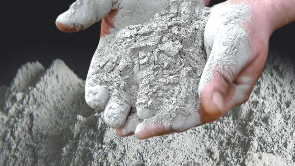 বাংলাদেশের সংবাদমাধ্যম ২৪ লাইভ নিউজপেপারের তথ্য অনুযায়ী, পদ্মা সেতু তৈরি করতে ব্যবহার করা হয়েছে বিশ্বের সবচেয়ে দামি সিমেন্ট।