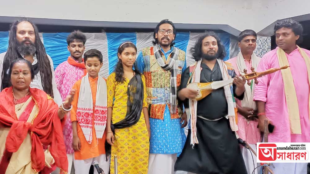 বর্তমানে বাবু ফকিরের অসংখ্য ছাত্রছাত্রী। আছেন অসংখ্য গুণমুগ্ধ ভক্ত।