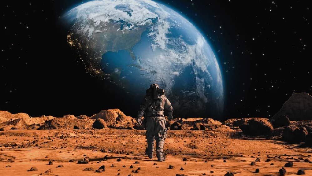 বিভিন্ন জায়গায় দাবি করা হয়েছে, মঙ্গল গ্রহ অভিযানের জন্য নিজেকে প্রস্তুত করছেন ২০ বছর বয়সি অ্যালিসা।