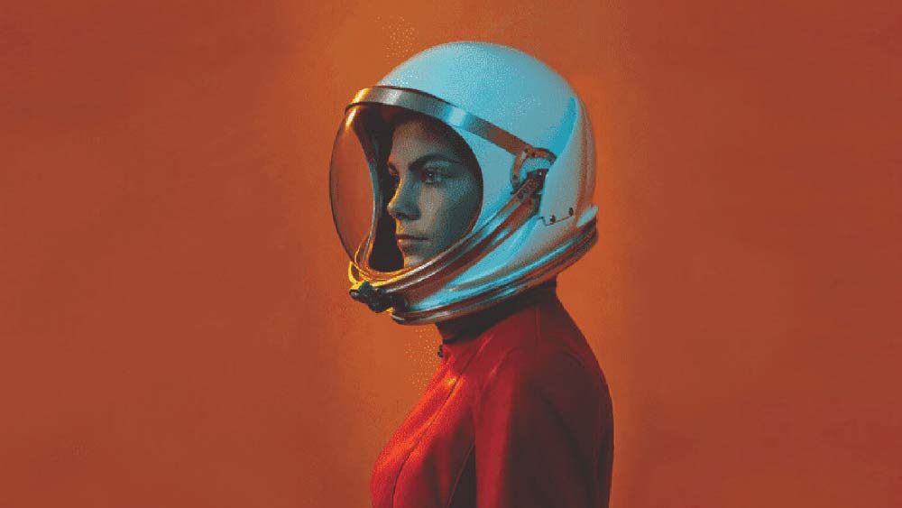 একাধিক ওয়েবসাইট এ-ও দাবি করেছে, অসংখ্য মহাকাশ ক্যাম্প এবং মহাকাশ সম্পর্কে শিক্ষা দেয়, এমন প্রতিষ্ঠানে যোগ দিয়ে মঙ্গলাভিযানের প্রস্তুতি নিচ্ছেন অ্যালিসা।