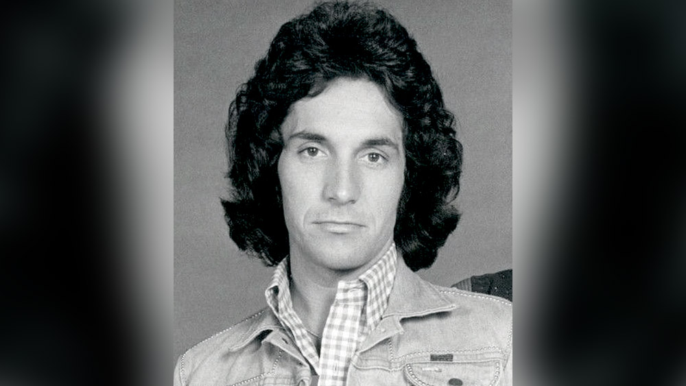 এক সাক্ষাৎকারে বিল বলেন, ‘‘আমার পাঁচ সন্তান রয়েছে। কিন্তু কেট ও অলিভার আমার কাছে মৃত। তাই আমি শুধু মাত্র তিন সন্তানেরই বাবা। এই ভেবেই মনকে মানিয়ে নিয়েছি। ওরা পৃথিবীর কোলে শ্বাস নিলেও আমার কাছে মৃত হয়েই থাকবে।’’