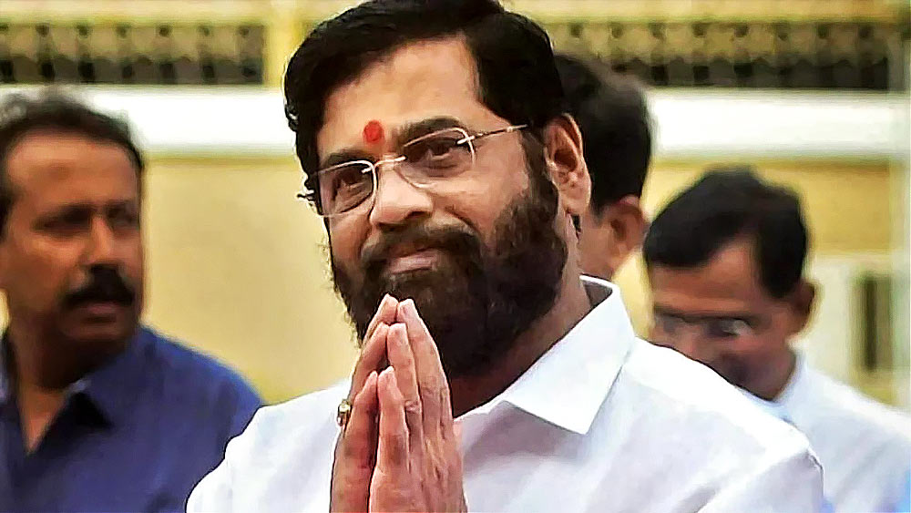 মহারাষ্ট্রের মুখ্যমন্ত্রী উদ্ধব ঠাকরের শিবিরের ৩০ জন বিধায়ক বিদ্রোহী শিবসেনা নেতা একনাথ শিন্ডের নেতৃত্বে ডেরা বেঁধেছিলেন প্রধানমন্ত্রী নরেন্দ্র মোদীর রাজ্যে।