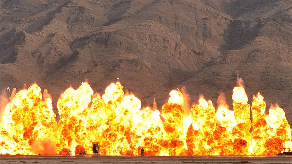 মানবাধিকার সংগঠন অ্যামনেস্টি ইন্টারন্যাশনালের দাবি, ভ্যাকুয়াম বোমার পাশাপাশি ক্লাস্টার বোমার মতো নিষিদ্ধ অস্ত্রও হয়তো প্রয়োগ করেছে রাশিয়া। তাদের আরও দাবি, রাশিয়ার হামলার লক্ষ্য ছিল ইউক্রেনের সাধারণ মানুষ।