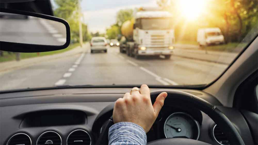 গত বছরের ২৮ অগস্ট এই সিরিজের নম্বরপ্লেট চালু করেছিল কেন্দ্রীয় সড়ক পরিবহণ মন্ত্রক। পরের মাস থেকে এই সিরিজের আওতায় গাড়ির নম্বর নথিভুক্তির কাজ শুরু হয়। ওড়িশায় ইতিমধ্যেই এই রেজিস্ট্রেশনের কাজ শুরু হয়ে গিয়েছে। কেন্দ্রীয় সরকারের দাবি, এতে দেশের এক রাজ্য থেকে অন্য রাজ্যে বাসাবদল হলে বার বার গাড়ির নম্বর রেজিস্ট্রেশনের ঝঞ্ঝাট এড়ানো যাবে।