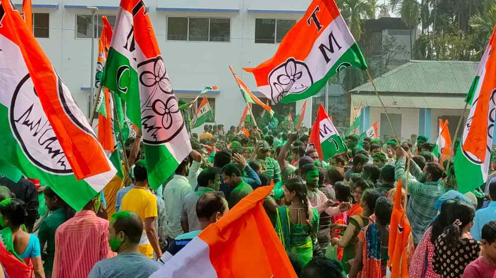 জলপাইগুড়িতে সবুজ ঝড় 