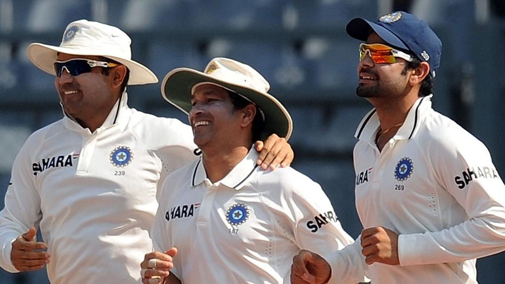 ভারতীয়দের মধ্যে টেস্টে সব থেকে বেশি দ্বিশতরান তাঁরই। ৬টি করে দ্বিশতরান রয়েছে সচিন এবং বীরেন্দ্র সহবাগের। পাশাপাশি, অধিনায়ক হিসেবেও সব থেকে বেশি দ্বিশতরান কোহলীর।