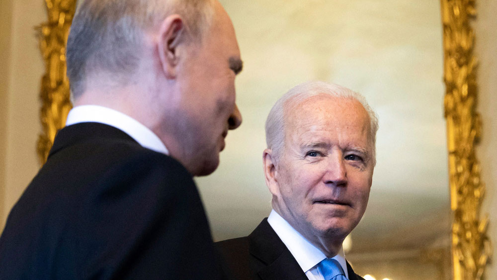 এক পা এগিয়েছে রাশিয়া, আমেরিকা পা না বাড়িয়ে থাকতে পারে?  