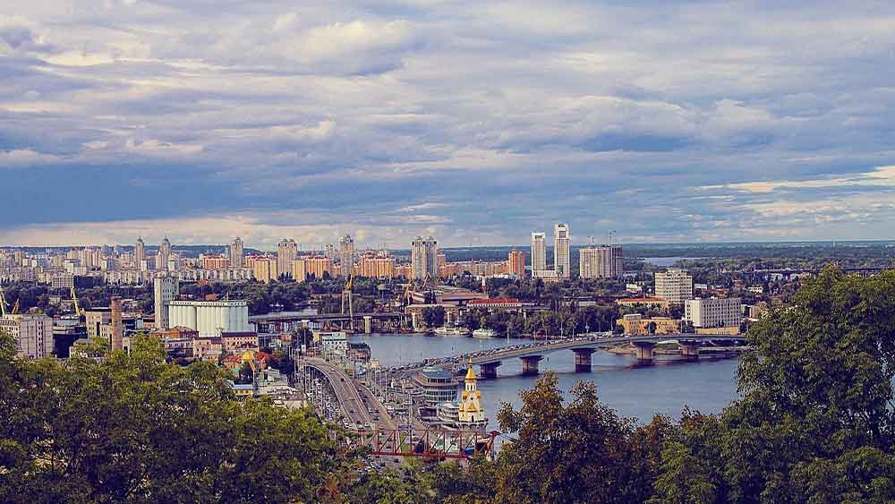 জন সংখ্যা সাকুল্যে ১৩ হাজার। তবে শহরতলি বলা যাবে না। বোরোডিয়াঙ্কা অভিজাত মানুষের বাসস্থান। আধুনিক সুযোগসুবিধা এমনকি আন্তোনোভ বিমানবন্দরও কাছেই। 