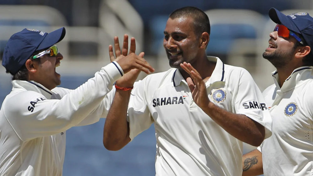 নয় নম্বরে নামা প্রবীণ কুমার ব্যাট হাতে বিশেষ অবদান রাখতে না পারলেও বল হাতে গুরুত্বপূর্ণ ভূমিকা পালন করেছিলেন। দু’টি ইনিংসে তিনটি করে ম্যাচে মোট ছয় উইকেট নিয়েছিলেন। দেশের হয়ে ৬টি টেস্ট খেলেছেন প্রবীণ। তিনটি ফরম্যাট মিলিয়ে মোট ২০৩টি ম্যাচ খেলেছেন। ২০১৮ সালে তিনি অবসর ঘোষণা করেন। তাঁর নিজস্ব একটি রেস্তরাঁ রয়েছে। উত্তরপ্রদেশে বিধানসভা ভোটের আগে তিনি রাজনীতিতে নামেন। যোগ দেন সমাজবাদী পার্টিতে।