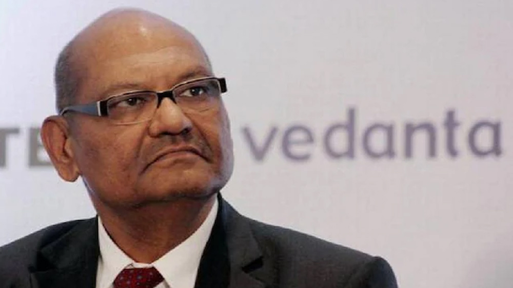 ব্যবসার ক্ষেত্রও বদল করেছেন অনিল। কপার থেকে অ্যালুমনিয়াম প্লান্টের পর এ বার অন্য সংস্থা অধিগ্রহণেও মন দেন। বালকো এবং হিন্দুস্তান জিঙ্ক অধিগ্রহণের পর বিনিয়োগ করতে থাকেন অসংখ্য ব্যবসায়। বেদান্তের প্রতিষ্ঠাতা তথা এগ্‌জিকিউটিভ চেয়ারম্যান অনিলের গতি বাড়তেই থেকেছে।  