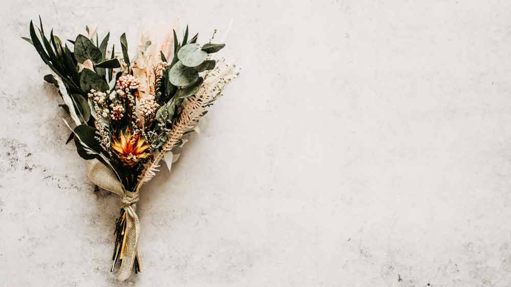 ৩৬৫ দিন নারী দিবস। এই একটি দিন ‘নারী দি বস’! ঠিক যেন জন্মদিনের মতো। প্রতি দিন ঘুম ভাঙা মানেই নতুন জন্ম। তার পরেও একটি বিশেষ দিন জন্মদিন। নারীত্বের বিশেষ দিন উদযাপনে ভেবেছেন কিছু? এই একটি দিন নিজের জন্য সময় বার করে দেখে নিতেই পারেন এক সে বড়কর এক ছায়াছবি বা সিরিজ---