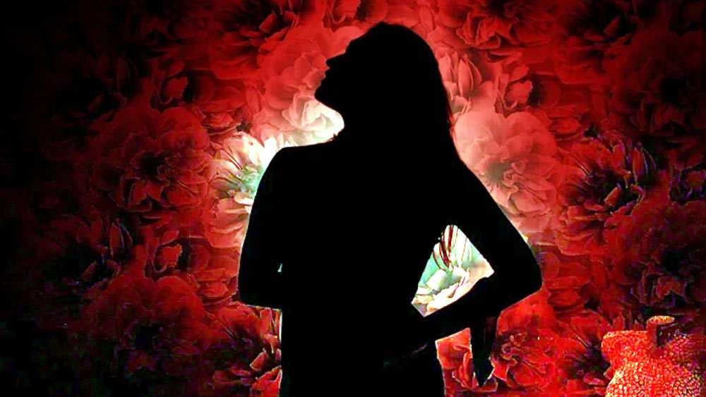 ‘আমি জানি, আমার ছেলেমেয়ে না দেখলেও আমার মেয়েরা আমার মুখে আগুন দিয়ে দেহটা পুড়িয়ে দেবে।’