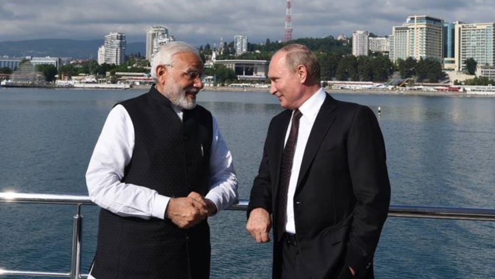 এমনকি ভারতের প্রধানমন্ত্রী নরেন্দ্র মোদীর রাশিয়া সফরে মোদীর সঙ্গে পুতিনের বৈঠকও হয়েছিল ইয়টেই।