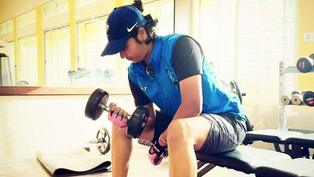 ভারত এ দলের হয়েও খেলেছেন মেঘনা। তাঁর কোচ লক্ষরাজ ত্যাগীর মতে মেঘনার সুইং খেলতে বিপদেই পড়বেন বিপক্ষের ব্যাটাররা।