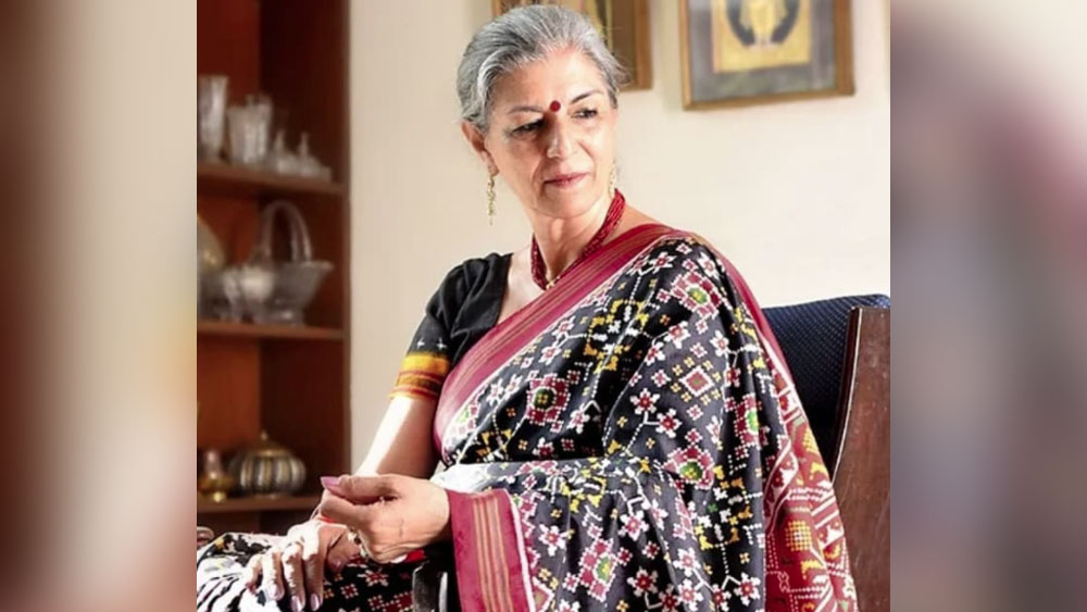 মাস কয়েক পরে গীতার সঙ্গে যোগাযোগ করেন ওই বিদেশি ফটোগ্রাফার। গীতার কয়েকটি ছবি তাঁকে পাঠাতে অনুরোধ করেছিলেন।