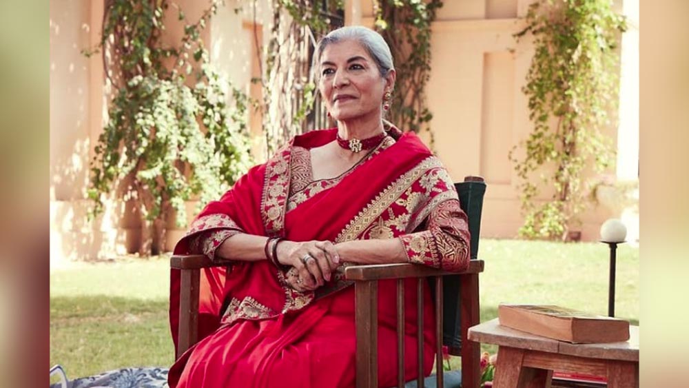 প্রথম বার দেশের প্রথমসারির জিজাইনারের সঙ্গে কাজ করার সুযোগ পেয়ে গিয়েছিলেন গীতা। তাঁর কথায়, ‘‘প্রায় ১০ বছর আগেকার কথা। ফ্যাশন ডিজাইনার তরুণ তাহিলিয়ানির হয়ে একটি বিজ্ঞাপনে কাজ করার সুযোগ পেয়েছিলাম।’’