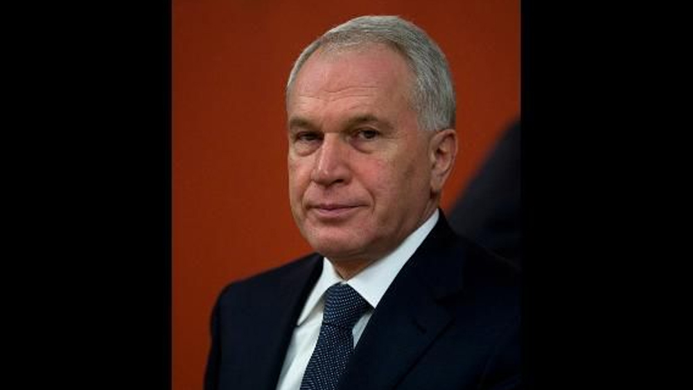 অনেকের কাছেই পুতিনের ‘ব্যাঙ্কার’ হিসাবে পরিচিত কোভালচুক। তবে ইউক্রেনের যুদ্ধ শুরুর পর সম্প্রতি তাঁর উপর নিষেধাজ্ঞা জারি করেছে ইউরোপীয় ইউনিয়ন, আমেরিকা, কানাডা এবং সুইৎজারল্যান্ড। যদিও ক্রাইমিয়ার যুদ্ধের সময় থেকেই আমেরিকা এবং ইউরোপীয় ইউনিয়নের নজরে রয়েছে কোভালচুক। ওই সময় থেকেই তাঁর উপর নানা বিধিনিষেধ রয়েছে।