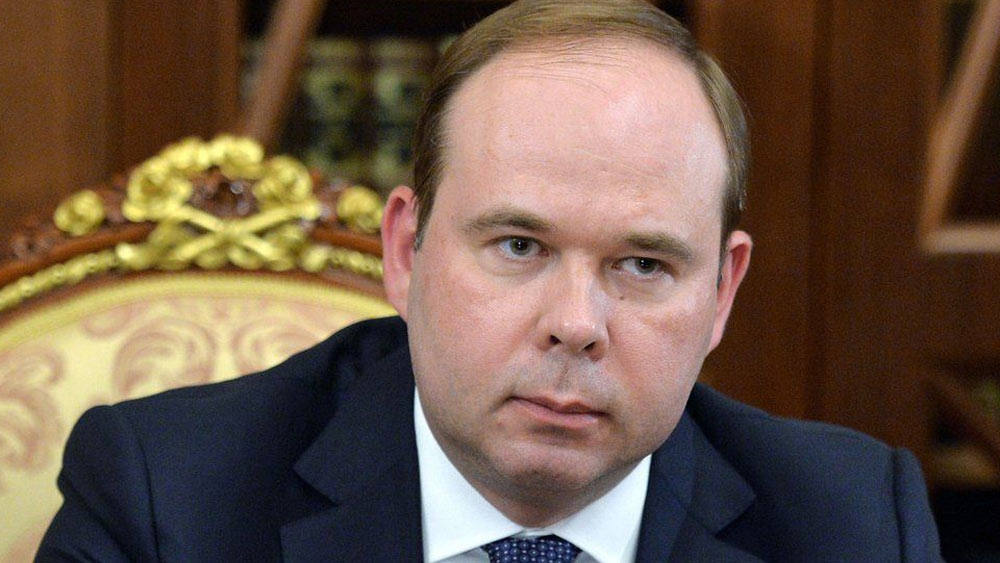 ইউক্রেনে যুদ্ধ ঘোষণার পরই ভাইনোর বিরুদ্ধে নিষেধাজ্ঞার কোপ দিয়েছে ইউরোপীয় ইউনিয়ন। তাদের দাবি, ‘‘ইউক্রেনের সার্বভৌমিকতা এবং স্বাধীনতারক্ষায় ঝুঁকি হতে পারে এমন কার্যাবলী এবং নীতিগুলিকে সক্রিয় ভাবে সমর্থন করেছেন আন্তন ভাইনো।’’