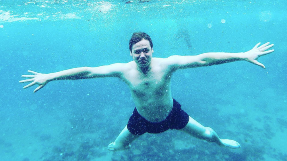 তবে শিব ঠাকুরের আপন দেশের মতো গ্যারেথ মার্শালের দেশেও আইনকানুন সর্বনেশে হয় কি না সেটাই দেখার।