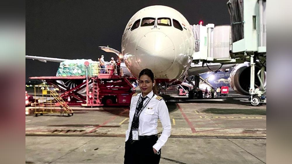 দেশে ফেরার পর অভিনব ভাবে স্বাগত জানানো হয় উদ্ধারকারী দলকে। শিবানীর কথায়, ‘‘দিল্লি বিমানবন্দরে অবতরণের পর সকলেই হাততালি দিচ্ছিলেন। গেট দিয়ে বেরোতেই বাড়ির লোকজনের হাসিমুখ দেখেছিলাম।’’