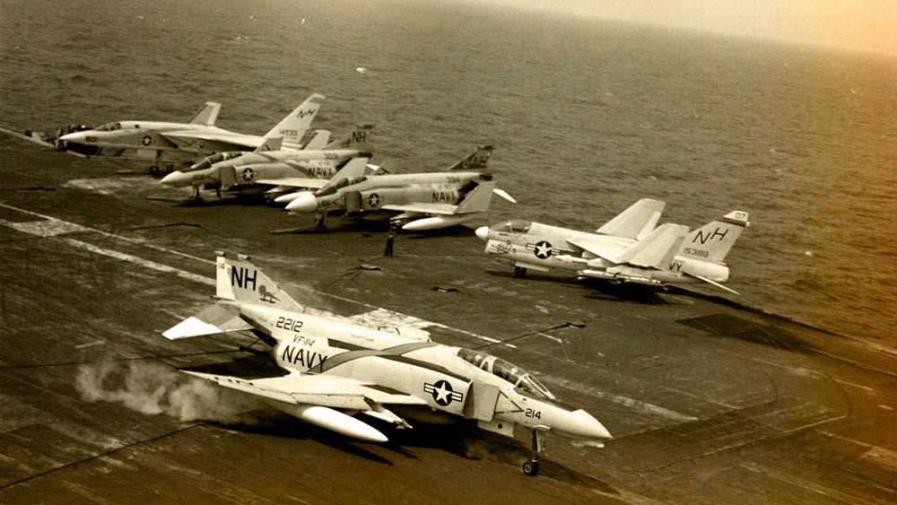 ২০২১ সালে টেক্সাসের ইন্টারন্যাশনাল শিপব্রেকিং লিমিটেড ব্রাউনসভিল এই জাহাজটি এক ডলারেরও কম মূল্যে (ভারতীয় মুদ্রায় ৭৬.৫২ টাকায়) আমেরিকার সামরিক বিভাগের কাছে থেকে এই জাহাজটিকে কিনে নেয়। 