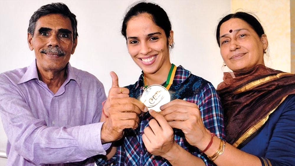 মায়ের অধরা স্বপ্ন পূরণ করতেই ব্যাডমিন্টনকে বেছে নিয়েছিলেন তিনি। বাবার বদলির পর হায়দরাবাদে এসে ব্যাডমিন্টন খেলার স্বপ্ন আরও বৃদ্ধি পায়। আট বছর থেকেই ব্যাডমিন্টন খেলা শুরু করেন।