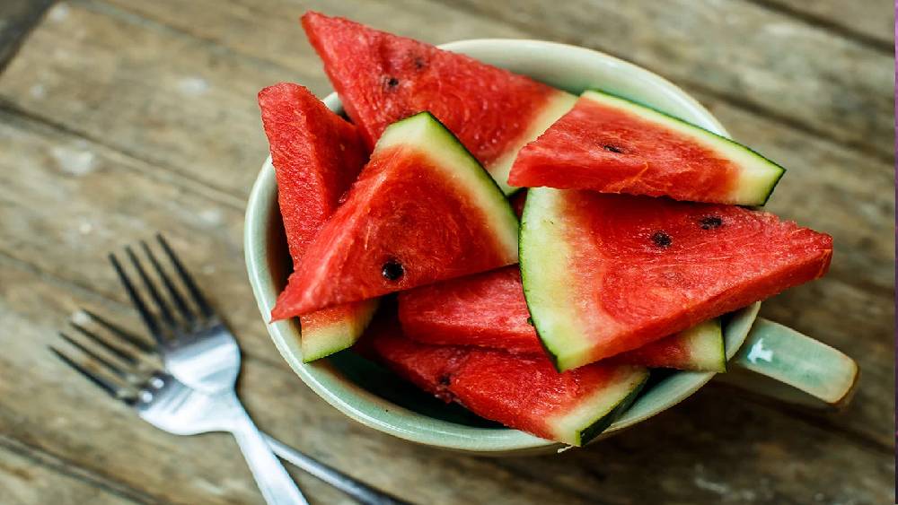 প্রতি দিন তরমুজ খেলে ডায়াবিটিস হওয়ার আশঙ্কা অনেকাংশে বৃদ্ধি পায়।