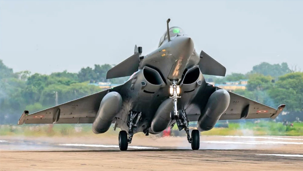 তবে তৃতীয় বিশ্বের দেশগুলি বেশিরভাগ ক্ষেত্রেই এই উন্নত দেশগুলির কাছ থেকে নিজেদের যুদ্ধবিমান কেনে।