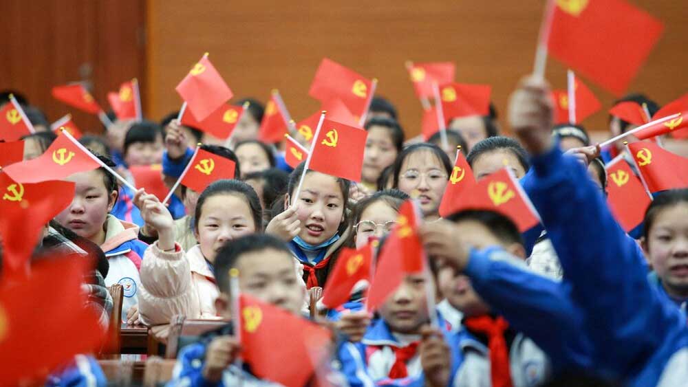 অন্য দিকে, তালিকায় ২১ ধাপ উপরে উঠেছে চিন। গত বারের তালিকায় চিন ছিল ৯৩ নম্বরে। নয়া তালিকায় চিনের ঠাঁই ৭২-এ। তালিকায় শ্রীলঙ্কা রয়েছে ১২৭ নম্বরে।