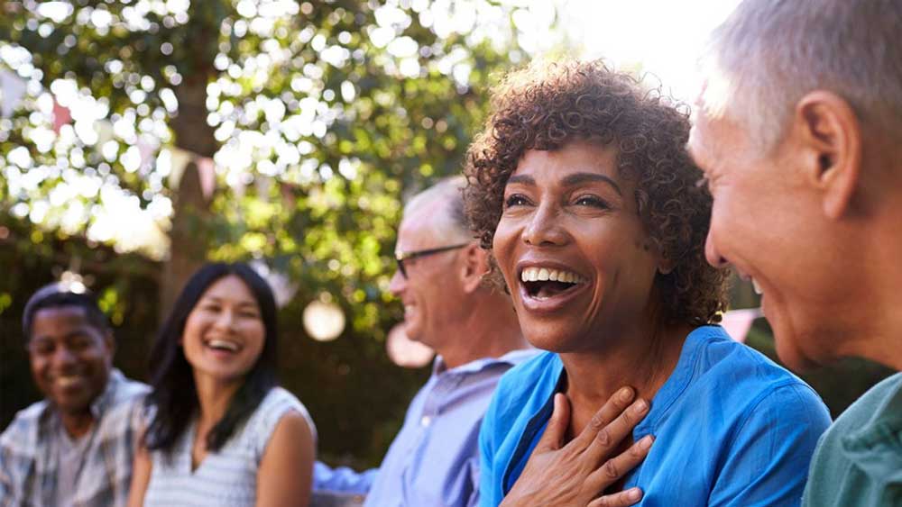 মহাশক্তিধর দেশ হলেই সেখানকার মানুষ যে মহা সুখে ভরপুর হবেন, তা নয়। এই তালিকাতেই তা স্পষ্ট। সুখী দেশের তালিকায় আমেরিকার স্থান ১৬ নম্বরে। ব্রিটেন ১৭ নম্বরে রয়েছে।