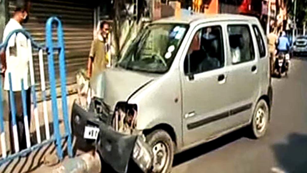 গাড়ি চালাতে চালাতেই হৃদ্‌রোগে আক্রান্ত, রানিকুঠিতে মৃত্যু গড়িয়ার প্রৌঢ়ের