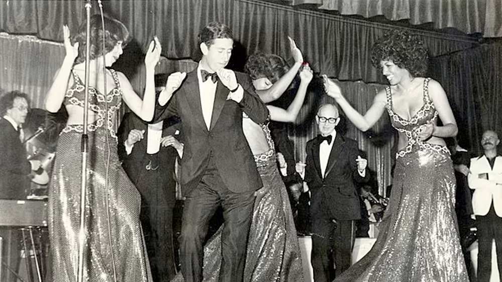 শীলাদের সঙ্গে ওই জন্মদিনের পার্টিতে বেদম নেচেছিলেন রাজকুমার। ব্রিটিশ ট্যাবলয়েডগুলিতে সে ছবি, রিপোর্ট ফলাও করে ছাপা হয়েছিল। 