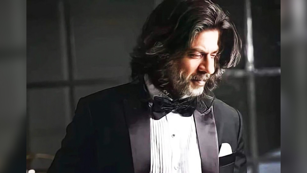 তবে শুধু ২০০ কোটি টাকার মন্নত না, পৃথিবার অন্যতম বিত্তবান এই অভিনেতার কাছে আছে আরও কয়েকটি জিনিস যা তাক লাগাবে সাধারণকে।