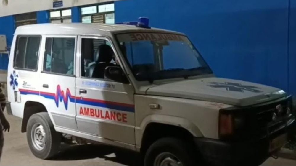 প্রশাসনের উপস্থিতিতে বগটুইয়ে ৮টি দেহ সমাধিস্থ, হতদের শনাক্ত করলেন এক আত্মীয়