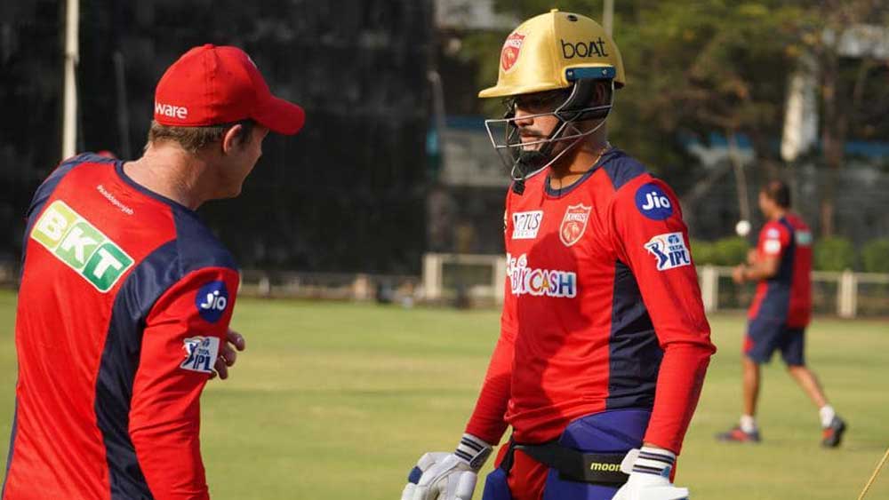 আইপিএলে ২০ লক্ষ টাকা দিয়ে তাঁকে দলে নিয়েছে পঞ্জাব কিংস।