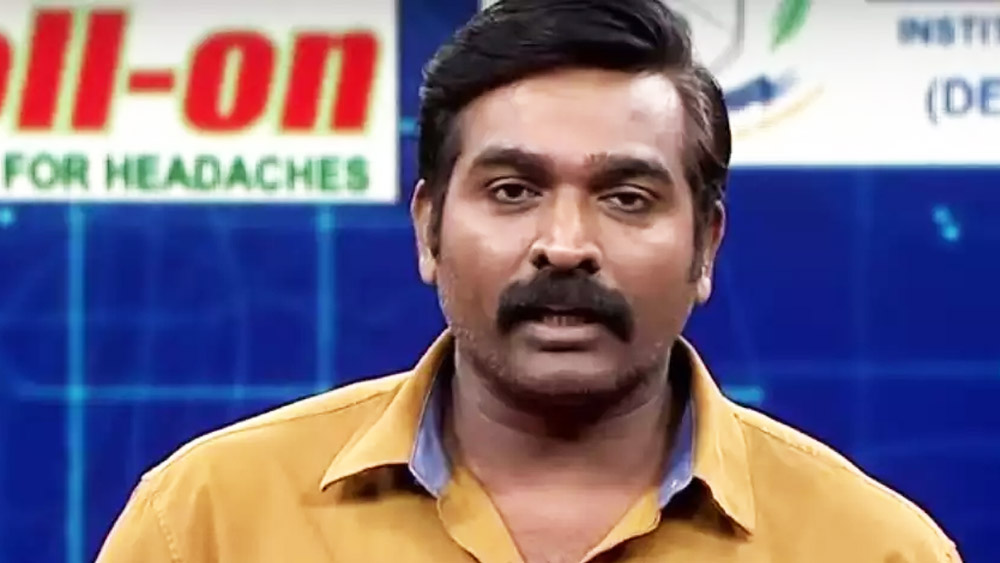 এর পর ২০১৯ সালে তিনি সরকারি চাকরি ছেড়ে সব সময়ের জন্য এই কাজে ব্রতী হন। 