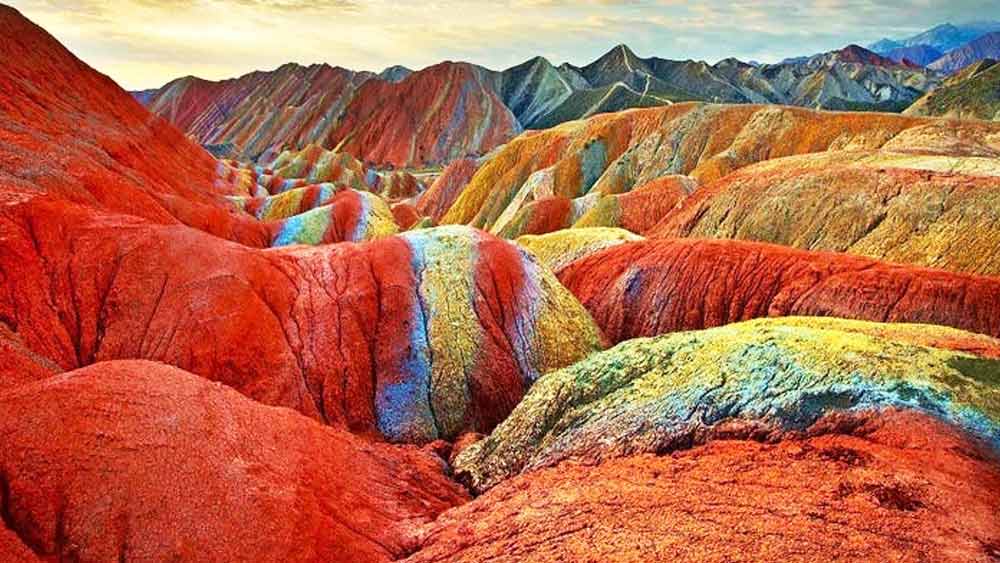 পার্কটিতে সাধারণ পর্যটকদের বাস প্রবেশে নিষেধাজ্ঞা রয়েছে। পার্শ্ববর্তী এলাকা ঘুরে দেখার জন্য পার্কের মধ্যেই গাড়ির ব্যবস্থা রয়েছে৷ গোটা পার্ক ঘুরে দেখতে সময় লাগে প্রায় ঘণ্টা দুয়েক। 