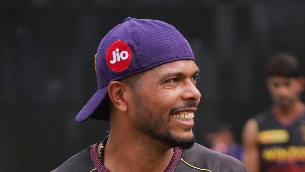 উমেশ যাদব: গত ম্যাচে ভাল খেলতে না পারলেও উমেশ কিন্তু এ বার ছন্দেই রয়েছেন। উইকেট নিচ্ছেন প্রায় প্রতি ম্যাচেই। শেষ দিকে যদি দু’একটি ছক্কা তাঁর ব্যাট থেকে পাওয়া যায়, সেটা নিঃসন্দেহে বাড়তি পাওনা কলকাতার কাছে।