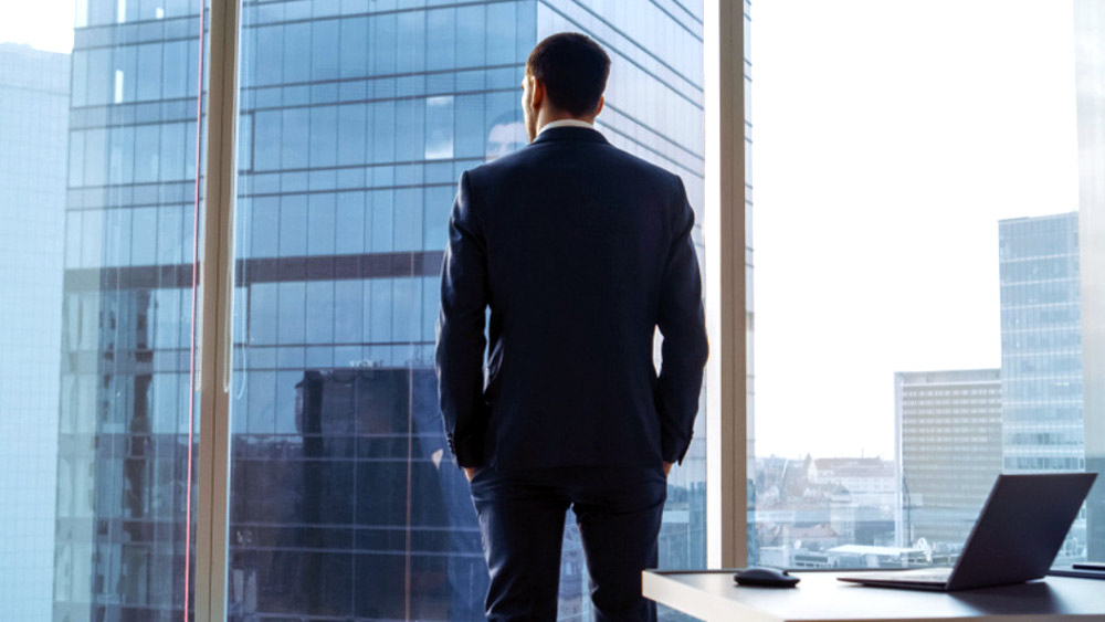 তবে এঁদের মধ্যে কেউই দেশের সর্বকালের সবচেয়ে ধনী ব্যক্তির তকমা পাননি।  