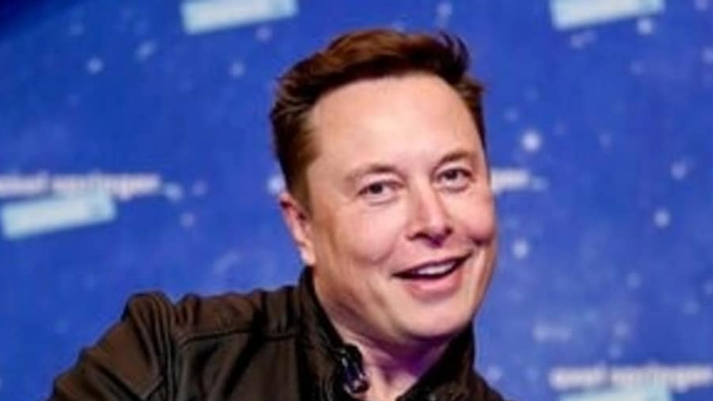 তবে ২০২২ সালে উদ্যোগপতি এলন মাস্কের সম্পত্তি নিজামের সম্পত্তিকেও ছাড়িয়ে গিয়েছে। এলন মাস্কের মোট সম্পত্তির পরিমাণ ২৬৮ বিলিয়ন ডলার (ভারতীয় মুদ্রায় প্রায় ২০ লক্ষ কোটি)।