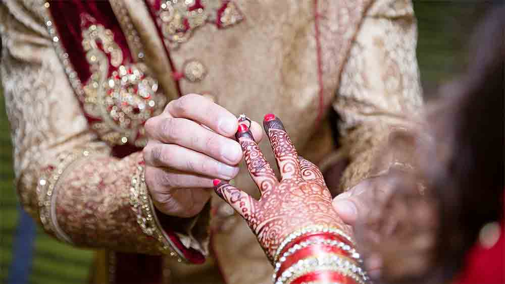 ল্যারিসার সঙ্গে সত্যেন্দ্রর দেখা হওয়ার কথা ছিল না। তবে তা-ই হয়েছিল। তবে বিহার বা জার্মানিতে নয়— সুইডেনে। সেটা ছিল ২০১৯।