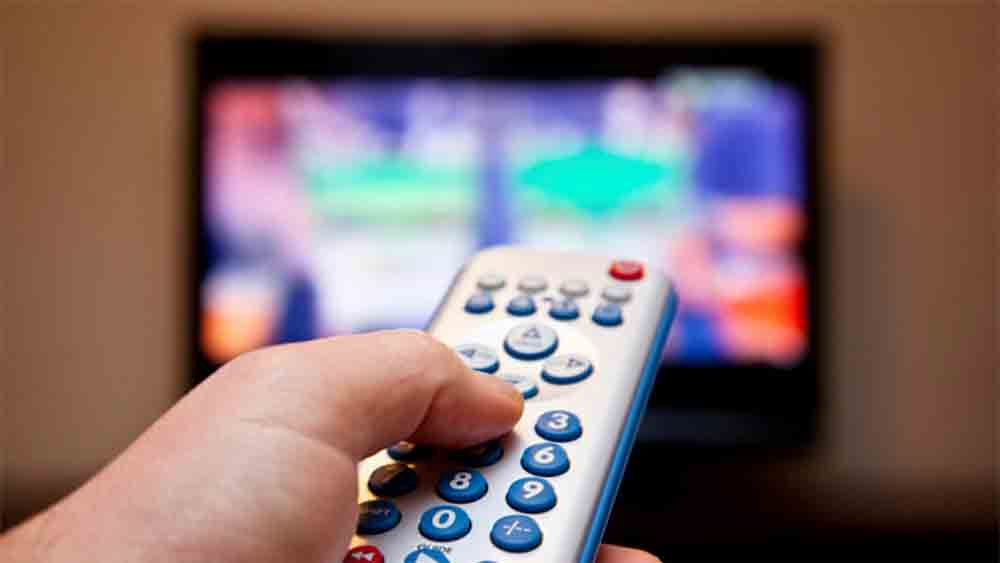 নব্বইয়ের দশকের মাঝামাঝি এ দেশে স্যাটেলাইট টেলিভিশন পা রাখতে শুরু করেছে। ফলে ধীরে ধীরে কাজ আসতে শুরু করে নমিতের কাছে। তিনি জানিয়েছেন, সে সময় টেলি সিরিয়াল বা মিউজিক ভিডিয়োতে গ্রাফিক্সের রংচঙে কাজ বা প্যাকেজিংয়ের জন্য তাঁদের দরজায় ভিড় হতে শুরু করে।  