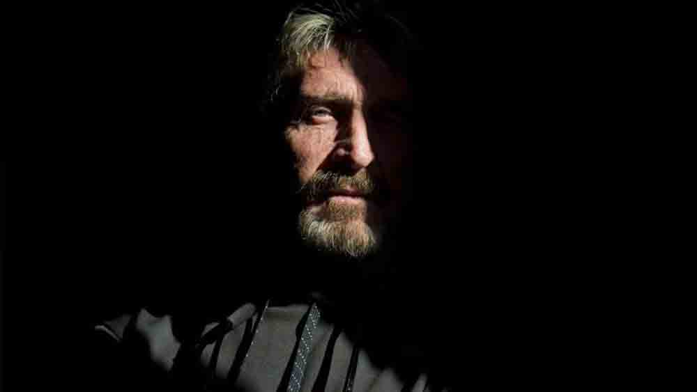 ২০০৪ সালে নিজেন অ্যান্টিভাইস সংস্থাকে ১০ কোটি ডলারে বিক্রি করে দেন। পরে বিনিয়োগ শুরু করেন আবাসন শিল্পে। কিন্তু ২০০৮ সালে এই শিল্প মুখ থুবড়ে পডলে তিনি বড়সড় ধাক্কা খান।