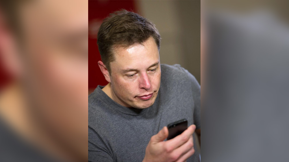 তবে জানেন কি কেন ঘন ঘন নিজের মুঠোফোন বদলান ইলন?