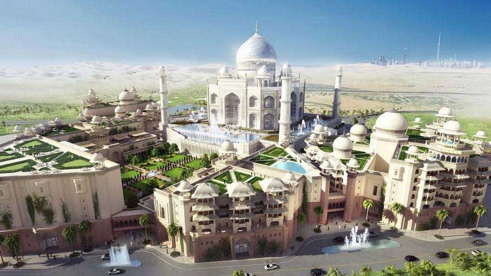  ‘তাজ আরাবিয়া’ একটি ২০ তলার পাঁচ তারা হোটেল। এই হোটেলে রয়েছে সাড়ে তিনশোটি ঘর। তাজমহলের চার গুণ বড় এই ‘তাজ আরাবিয়া’।