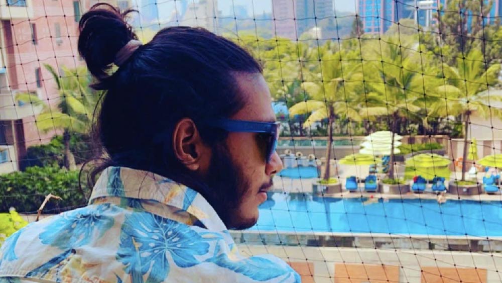 গানের পাশাপাশি স্টাইল সচেতনও। 