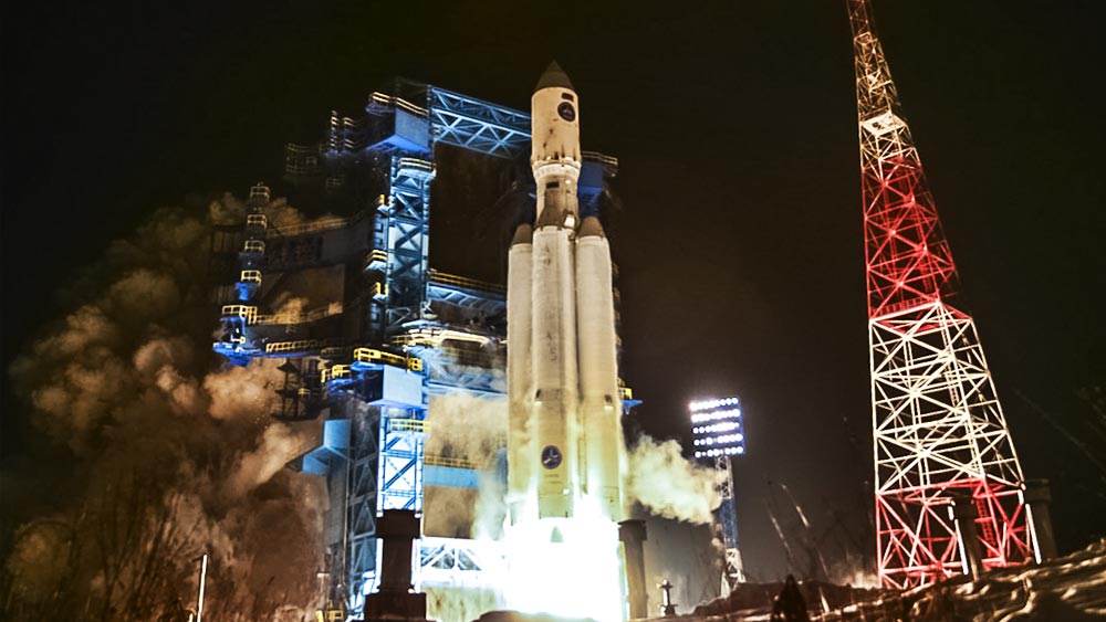 সম্ভবত ইউক্রেনের বিরুদ্ধে যুদ্ধে ব্যবহারের জন্যই এই গোপন সামরিক উপগ্রহটি পাঠানো হয়েছে বলেও একাংশের ধারণা।